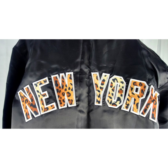 Starter Black Label NY Yankees Jacket Women's M Animal Print Logo Black Satin - Picture 5 of 12